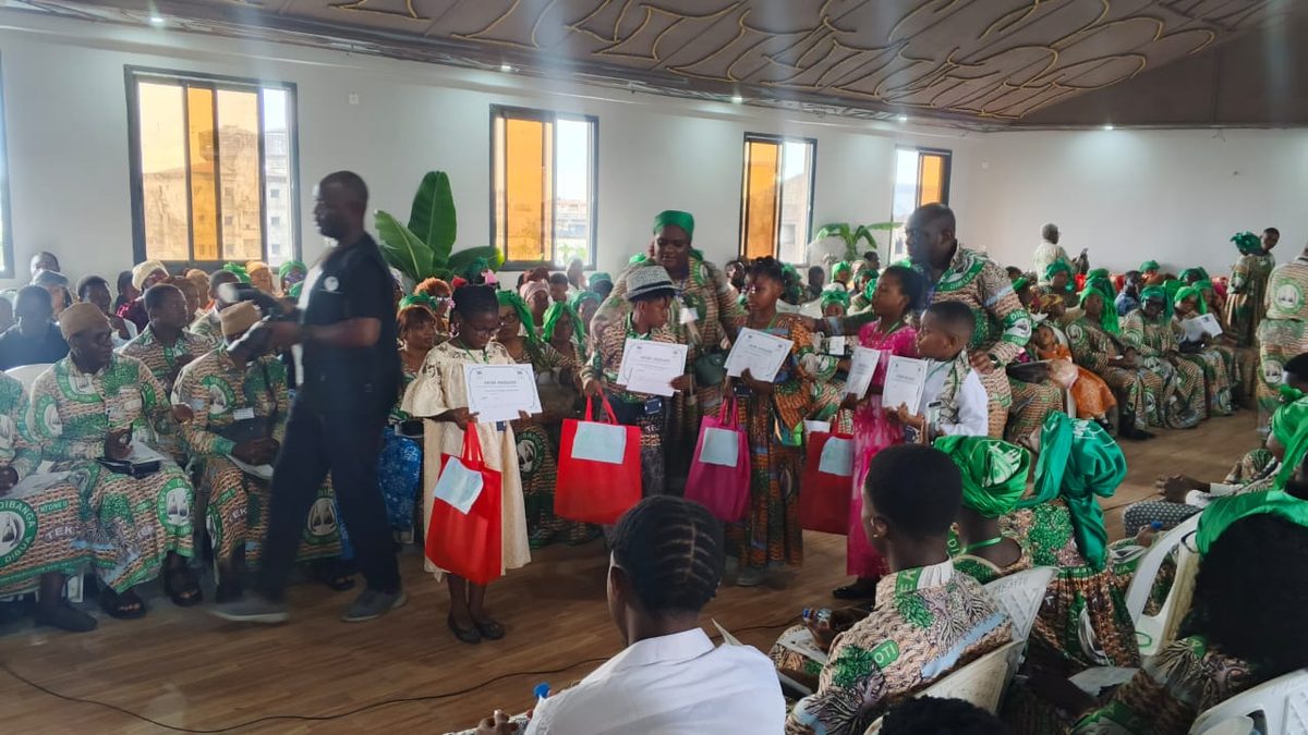 Les jeunes lauréats de l'excellence — rencontre Bonateki