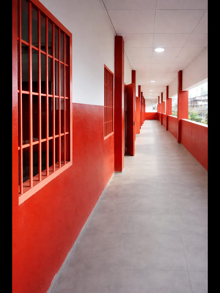 Couloirs du campus OKHI